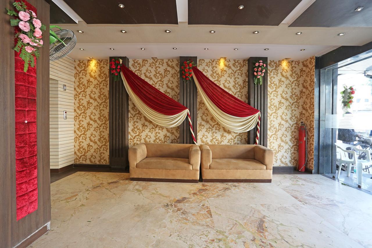 Oyo 11596 Sanjay Guest House Kanpur Dış mekan fotoğraf