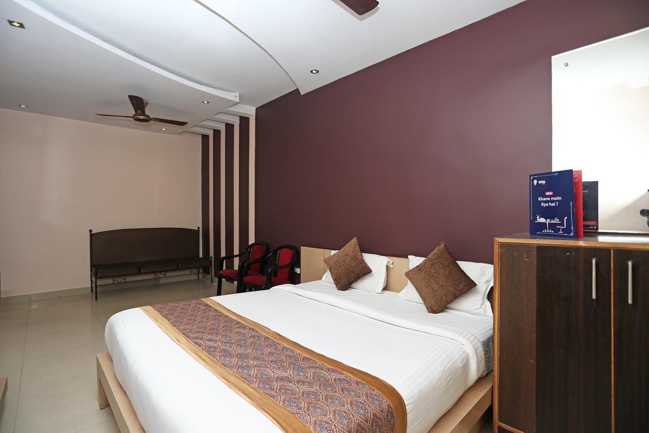 Oyo 11596 Sanjay Guest House Kanpur Dış mekan fotoğraf