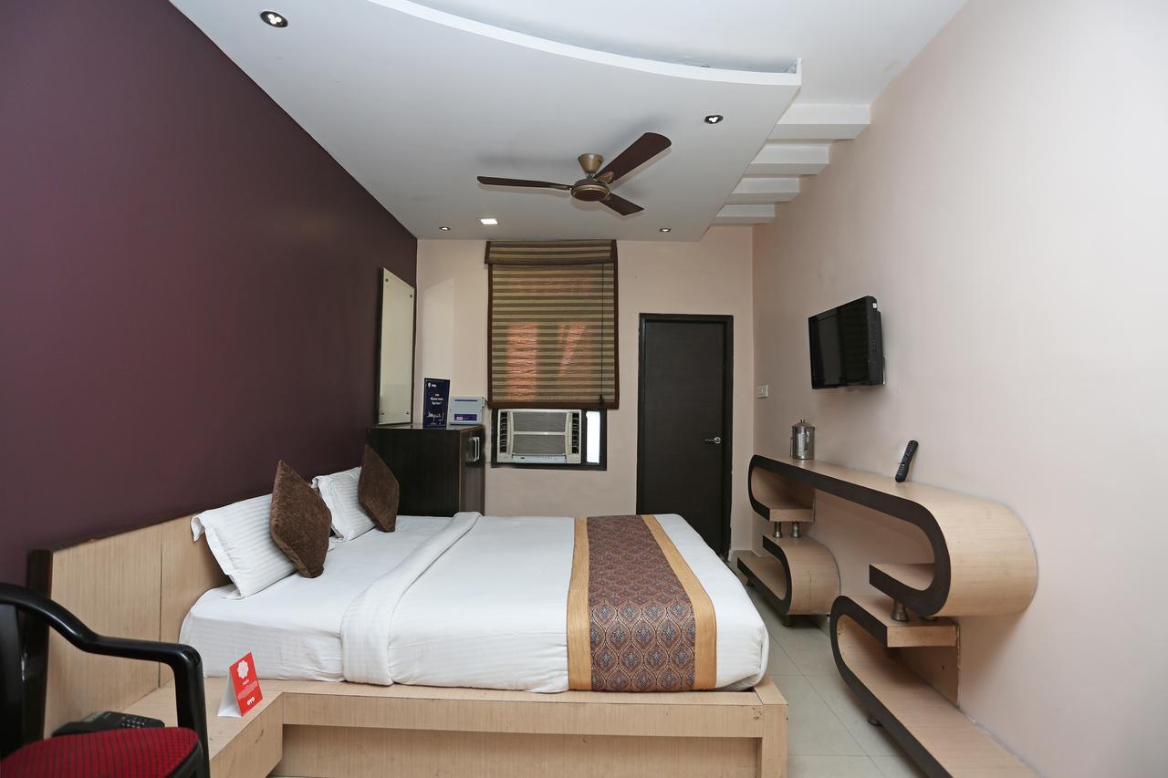 Oyo 11596 Sanjay Guest House Kanpur Dış mekan fotoğraf